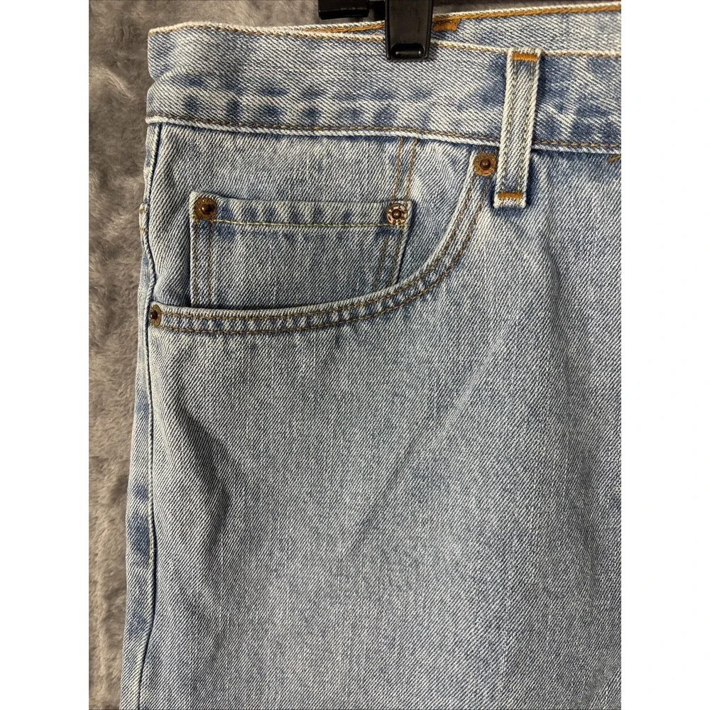 Levis 505 RegularFit Jeans Mens 40x29 Light Wash Blue Straight Leg Denim505-0216
